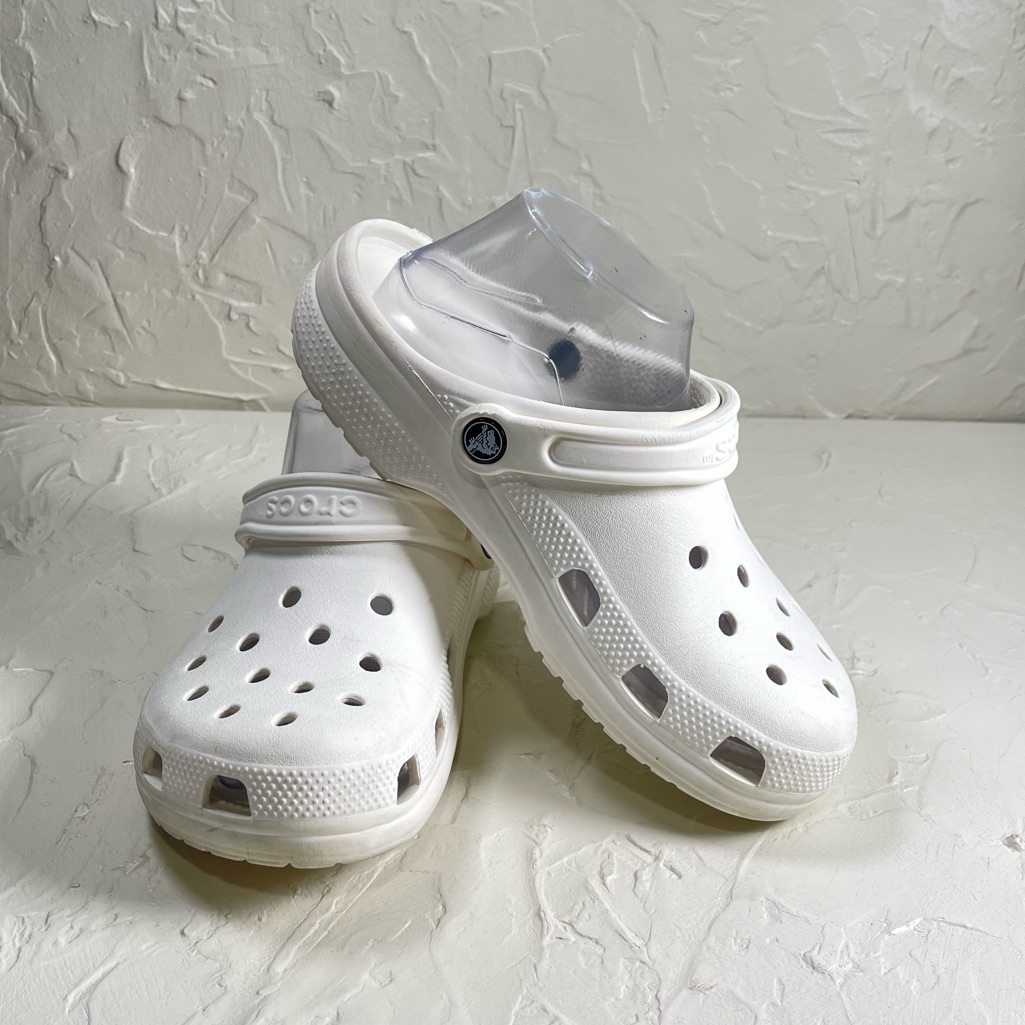 Crocs UnisexAdult White Classic Clogs Sandals